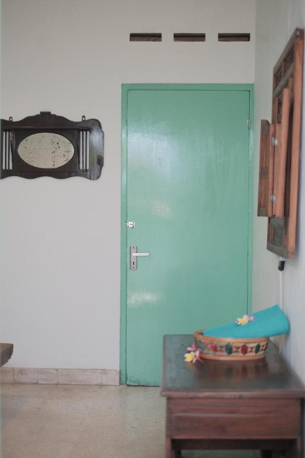 Apartamento Abrakadabra 747 Yogyakarta Exterior foto